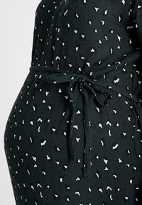 Noppies Vestido informal - green