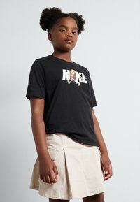 Nike Sportswear - TEE FOOTBALL BALL UNISEX - T-Shirt print - black Thumbnail-Bild 1