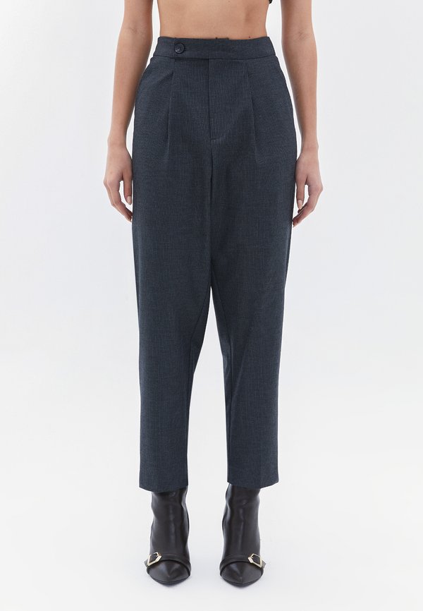 HIGH RISE CARROT FIT - Stoffhose - pewter stripe