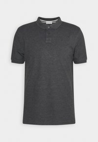 Polo shirt gris foncé en coton, doté d'un col, d'une patte de boutonnage à trois boutons et de manches courtes. Design minimalist avec une texture subtile.