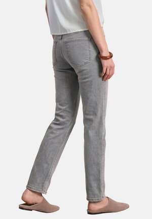 Street One, MID-RISE STRAIGHT LEG JEANS IN A CASUAL FIT - Jean slim - light grey random washed