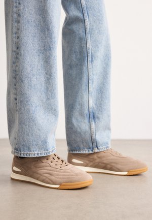 BOSS TITANIUM  - Trainers - medium beige