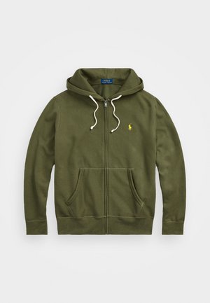 Olivgrüner Zip-Hoodie mit weißen Kordeln, Fronttaschen und kleinem gelbem Polo Ralph Lauren-Logo auf der linken Brust.
