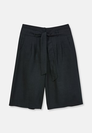 MADELEINE, Short - black
