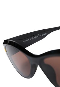 TATUUM SEKWANA - Sunglasses - black