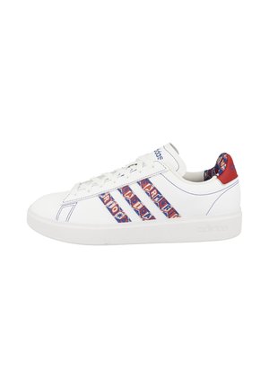 GRAND COURT 2.0  - Træningssko - footwear white power red footwear white ie