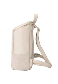 Béžový kožený batoh s hladkou texturou, doplněný semišovou spodní částí a zlatým kováním. Má nastavitelné popruhy a horní zip.