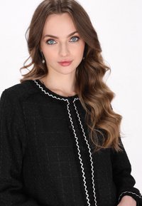 DreiMaster Palton scurt - black
