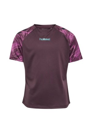 T-shirt de sport à manches courtes violet foncé avec manches violettes à motifs et logo "hummel" bleu clair sur la poitrine.