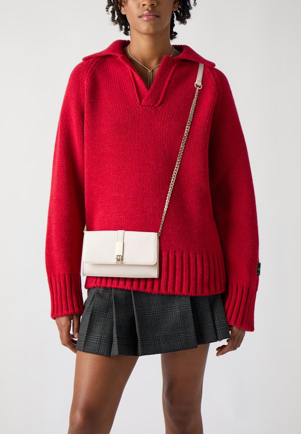 HERITAGE MINI CROSSOVER CHAIN - Cross body bag - beige