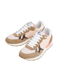 Sneakers met een mix van beige suede, roze stof en witte mesh, met een gevoerde tong en witte veters. Lichtgewicht rubberen buitenzool.