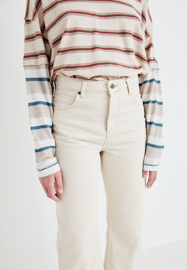 DEEP TRANCE DROPPED  - Straight leg jeans - cream4