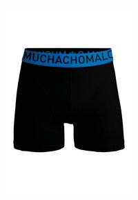 Čierne boxerky s modrým elastickým pásom, na ktorom je text "MUCHACHO MALOTE" v čiernej farbe. Vyrobené z hladkého, elastického materiálu.