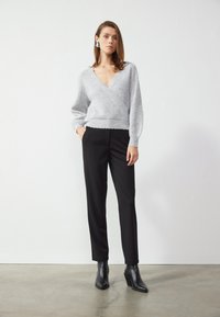 Anna Field Strikkegenser - mottled light grey