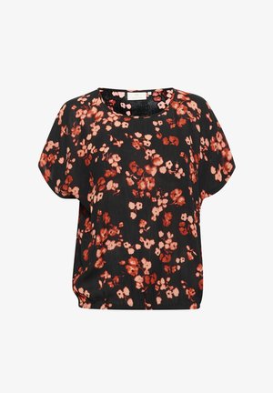 Czarna bluzka z krótkim rękawem, ozdobiona kwiatowym wzorem w odcieniach czerwieni i różu, wykonana z lekkiego materiału, o luźnym kroju i okrągłym dekolcie.