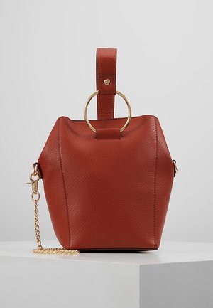 Axelremsväska - brown