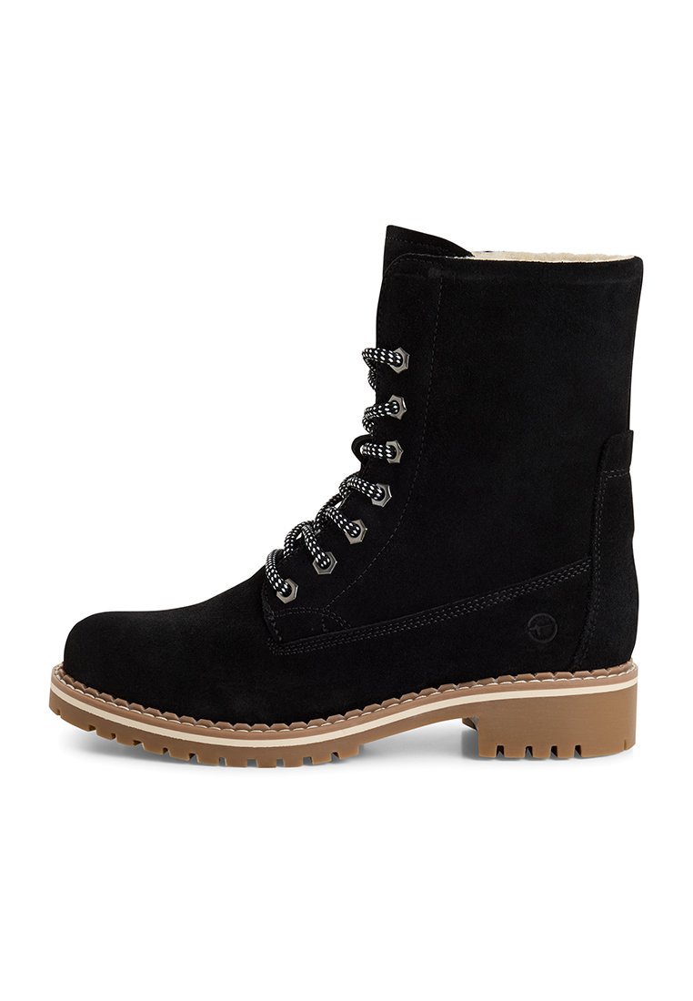 Botines con cordones