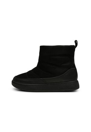 Winter boots - black