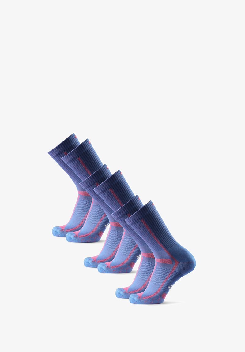 Seks par knæhøje sokker i blå med ribbet tekstur, med pink detaljer og forstærket tå- og hæludformning for holdbarhed.