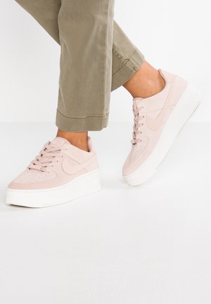 AIR FORCE 1 SAGE - Sporta apavi - particle beige/phantom