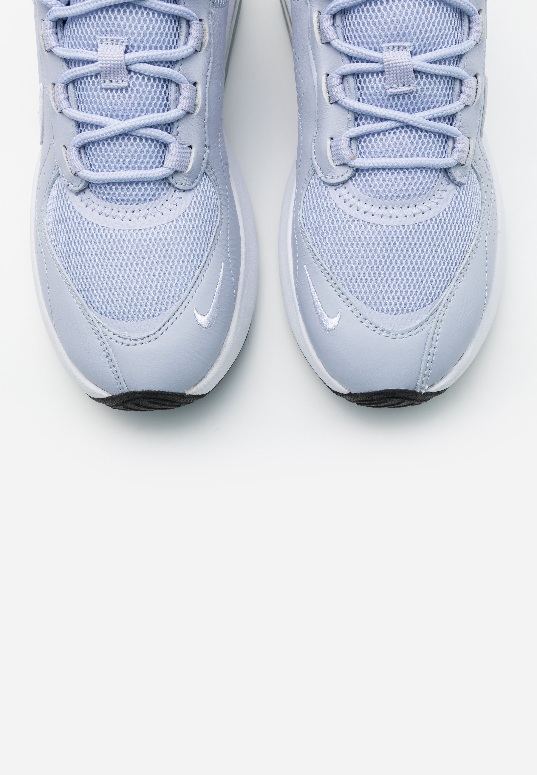 Nike Sportswear AIR MAX VERONA - Matalavartiset tennarit -  ghost/white/metallic silver/black/harmaa - Zalando.fi