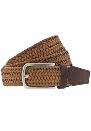 Ceinture en cuir tressé brun avec une boucle rectangulaire en argent, présentant une pointe en cuir lisse et un motif tissé texturé sur l'ensemble.