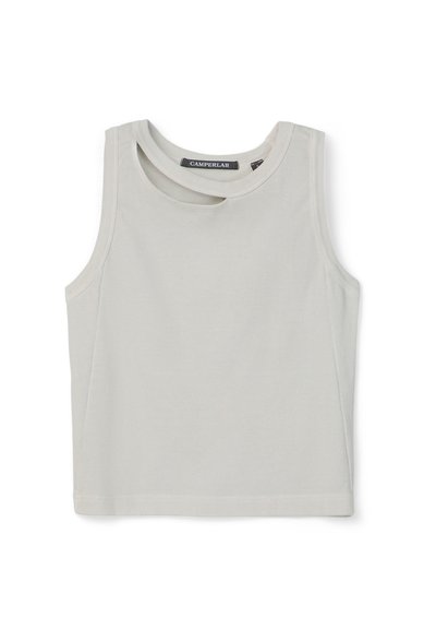 Haut court sans manches gris clair côtelé avec une petite ouverture en forme de trou de serrure près du col rond et une étiquette de la marque Camperlab à l'intérieur.