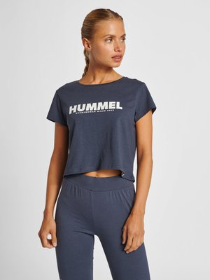 Hummel LLEGACY CROPPED  - T-shirt z nadrukiem