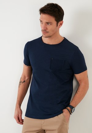 CREW NECK POCKET - T-Shirt basic - indigo