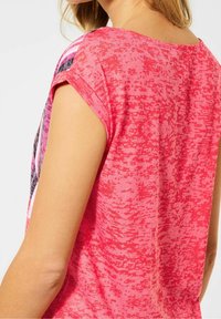 Street One Camiseta estampada - red