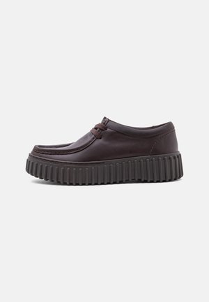 Clarks, TORHILL BEE - Chaussures à lacets - dark brown