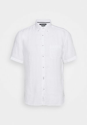 Camisa blanca de lino de manga corta con botones, bolsillo delantero y cuello con botones.