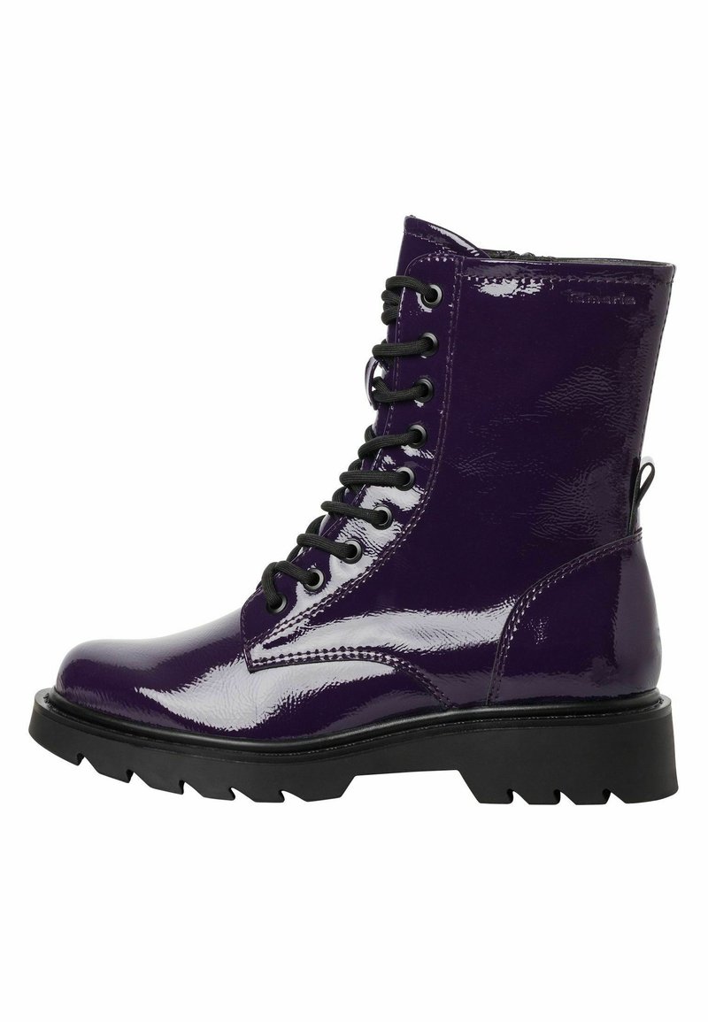 Botte de combat à lacets en dentelle violet foncé brillant avec semelle extérieure noire épaisse à crampons et fermeture éclair latérale, vue de côté extérieur.