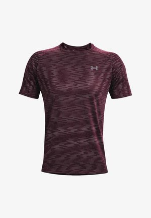 Maglietta sportiva a maniche corte di un profondo color marsala con motivo a strisce orizzontali. Realizzata in tessuto leggero, presenta un collo rotondo e un accento con il logo.