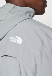 The North Face MOUNTAIN ATHLETICS HOODED JACKET - Windjack - monument grey