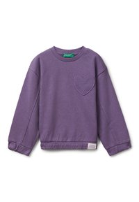 Felpa viola con maniche lunghe, scollo a costine e orlo, presenta un dettaglio a forma di cuore ricamato sul petto e un'etichetta con logo in basso.