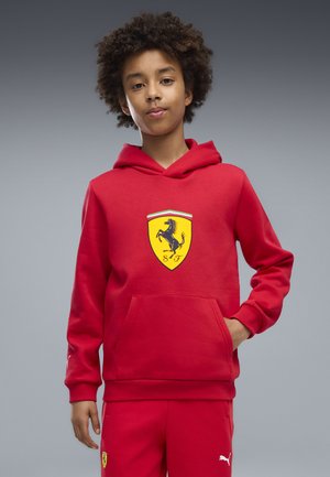 Puma, SCUDERIA FERRARI COLOURED SHIELD FLEECE-HOODIE - Hættetrøje - rosso corsa