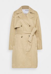 Béžový trenčkot s páskem v pase, dvouřadým zapínáním, velkým límcem a knoflíkovými detaily. Vyrobeno z hladkého materiálu.