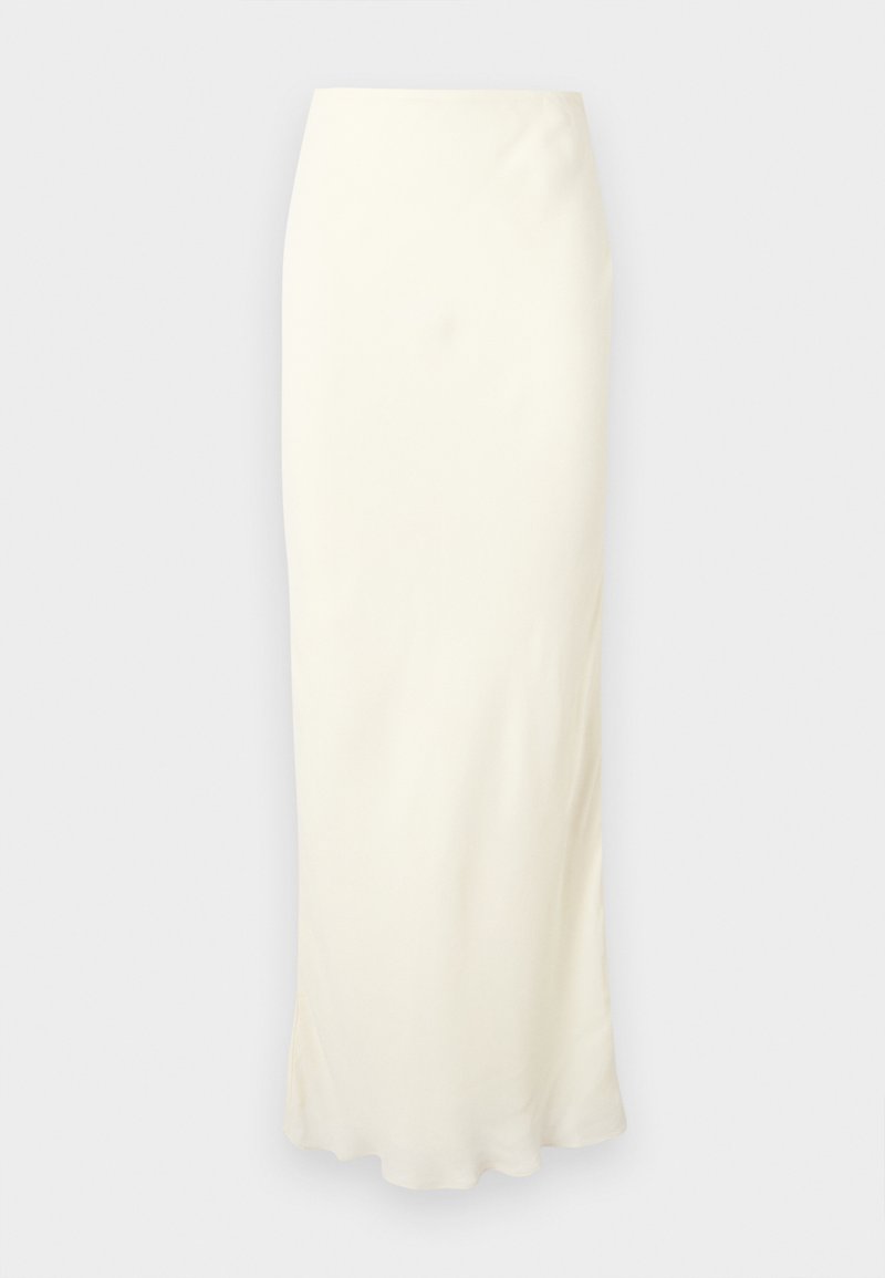 Longue jupe maxi droite, de couleur blanc cassé, avec une texture lisse et un ourlet légèrement évasé, sur un fond clair uni.