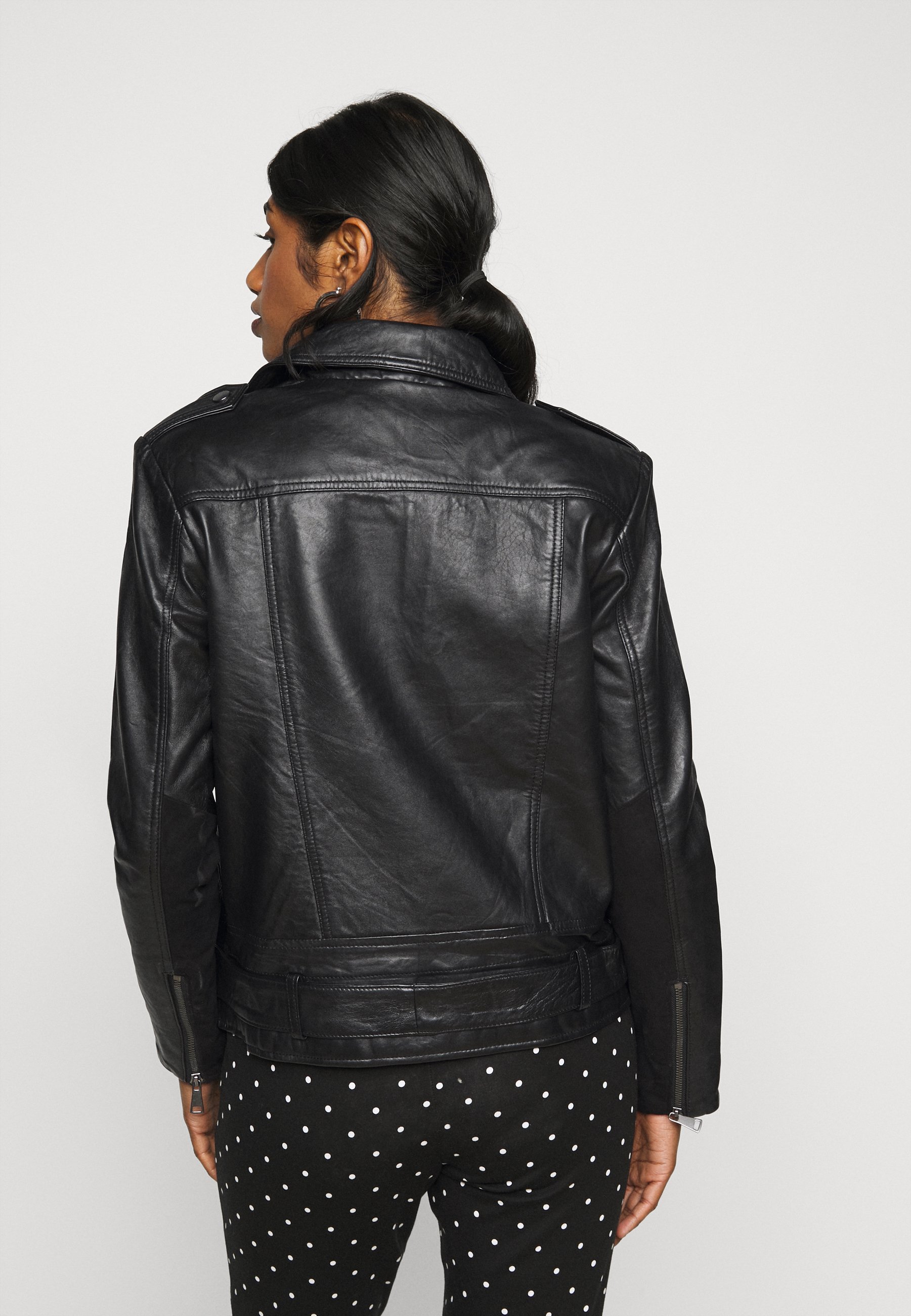 VILA PETITE VILLOW BIKER JACKET Skinnjacka black VILA PETITE VILLOW BIKER JACKET Skinnjacka black