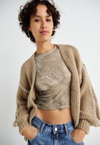 Vero Moda FENG LS V-NECK GA BOO - Cardigan - silver mink/snow white