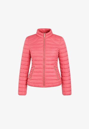 Giacca trapuntata leggera color rosa corallo con zip frontale completa, collo alla coreana, maniche lunghe e tasche laterali con zip.