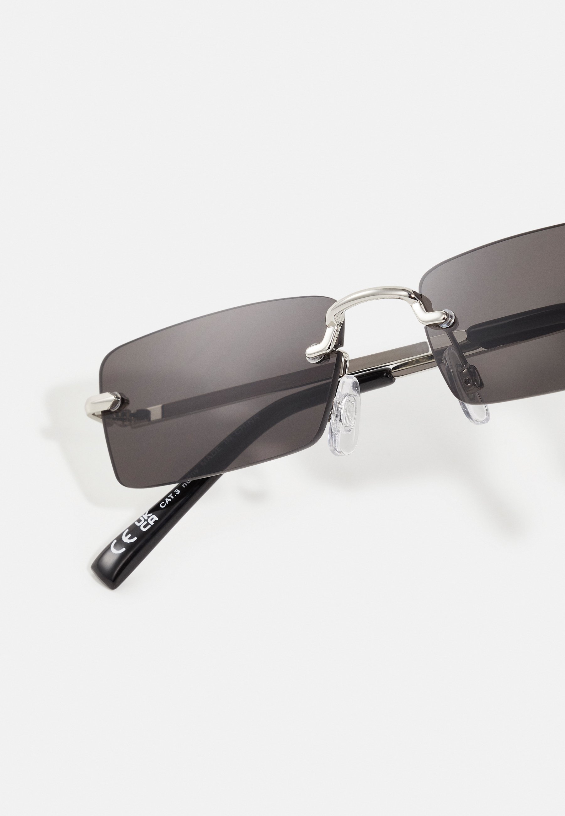 Pier One UNISEX - Occhiali da sole - black/nero - Zalando.it
