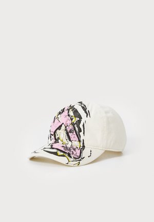 Cap made of white cotton featuring a painted graphic design in pink, black, and yellow. Curved brim and structured silhouette.