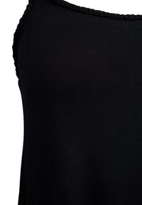 Musta tank top sileda tekstuuriga, millel on punutud rihmad lisadetailideks. Disain keskendub lihtsusele ja mugavusele.