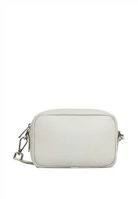 Borsa a tracolla in pelle di colore grigio chiaro con forma rettangolare. Presenta una cerniera in tonalità argento, una tracolla regolabile e un logo embossed discreto.