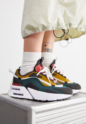 Baskets basses - green