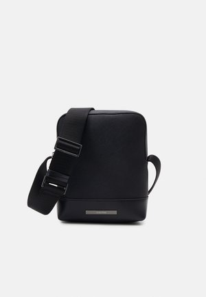 Calvin Klein ELEVATED CON REPORTER S REPREVE - Sac bandouli?�re - black tonal mono/noir - ZALANDO.FR