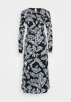 Duga crna haljina s cvjetnim uzorkom u svijetloplavoj boji. Pristajuci korzet s nabranim dugim rukavima i detaljem u obliku ključa na leđima. Glatka tkanina.