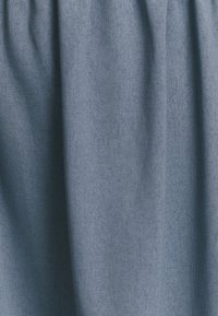 Unausgewählt, blue grey